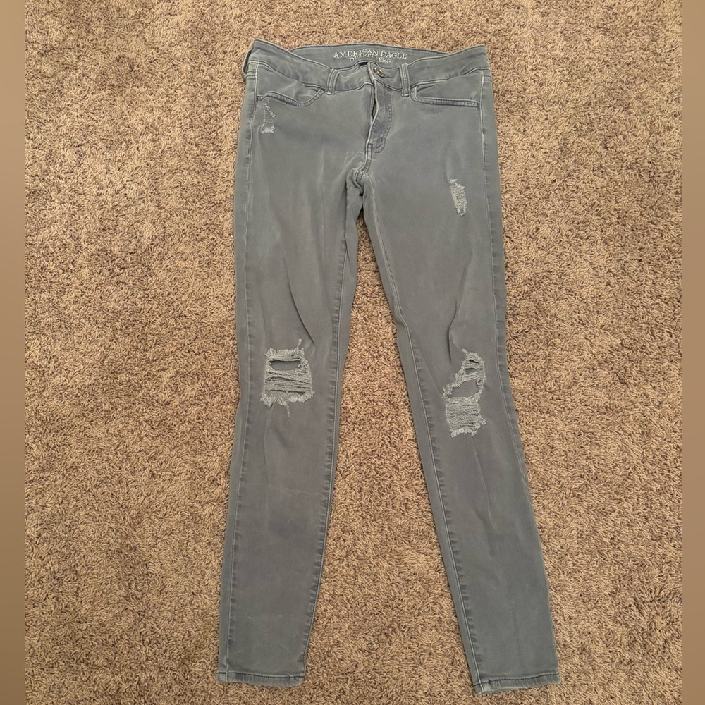 American Eagle ripped jeggings